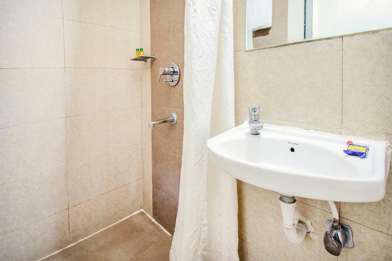 Hotel Eco Inn Viman Nagar Pune Bagian luar foto