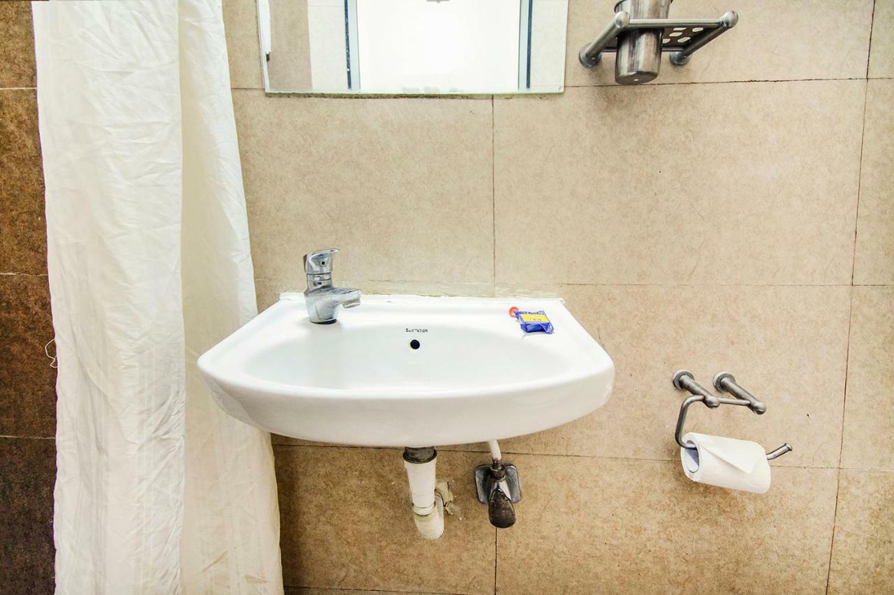 Hotel Eco Inn Viman Nagar Pune Bagian luar foto