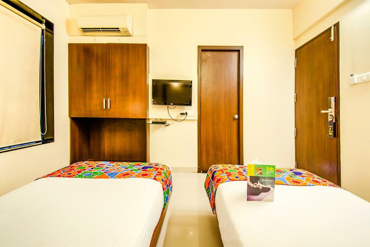Hotel Eco Inn Viman Nagar Pune Bagian luar foto