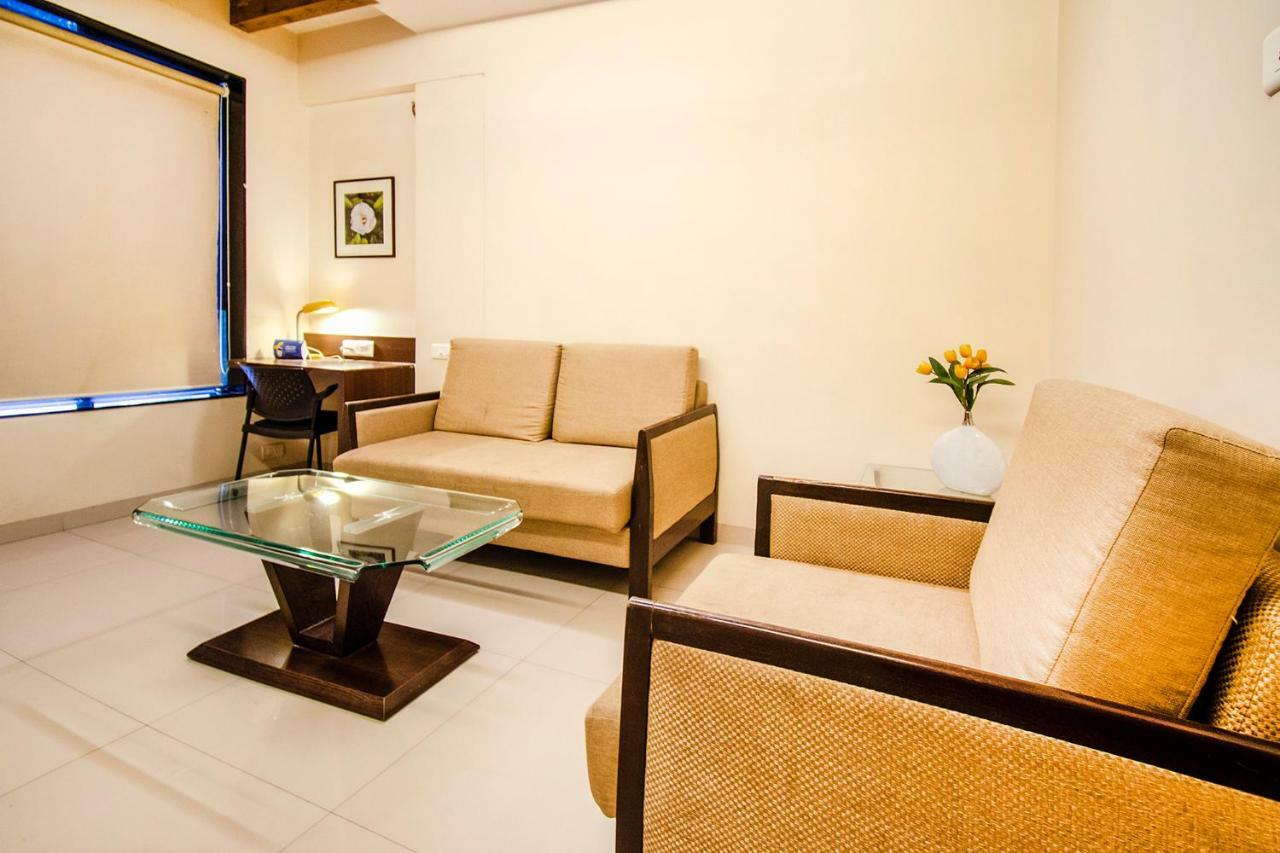 Hotel Eco Inn Viman Nagar Pune Bagian luar foto