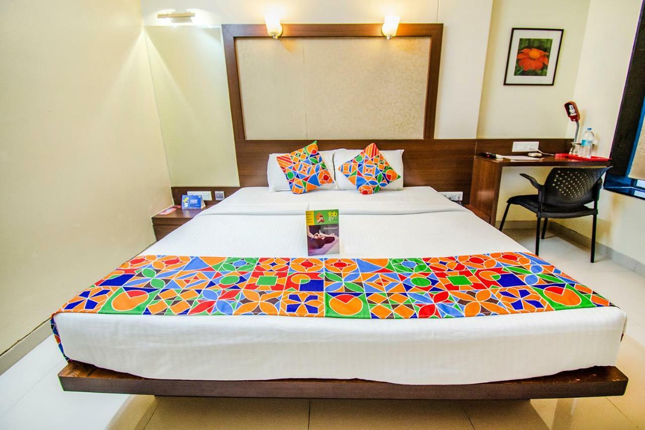 Hotel Eco Inn Viman Nagar Pune Bagian luar foto